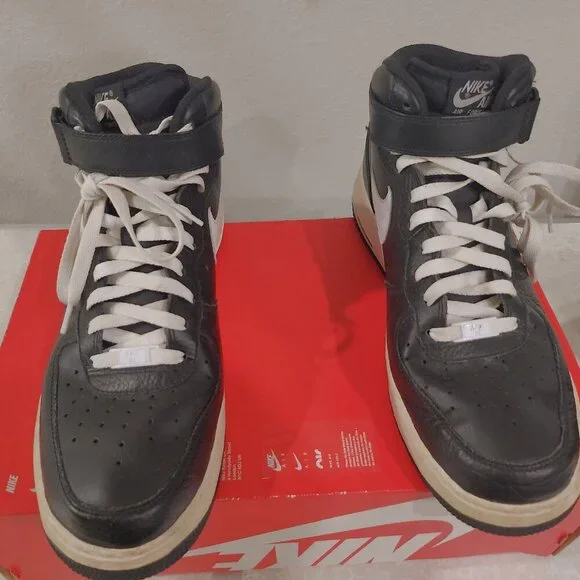 Nike Air Force 1 Mid '07 Black 2011 US Men's size 11 315123-010 without box RARE - Picture 6 of 12